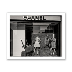 Chanel II, London (BW)