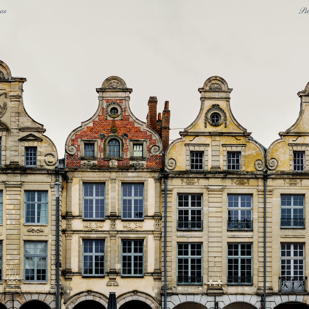 Four Houses, Arras
