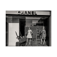 Chanel II, London (BW)