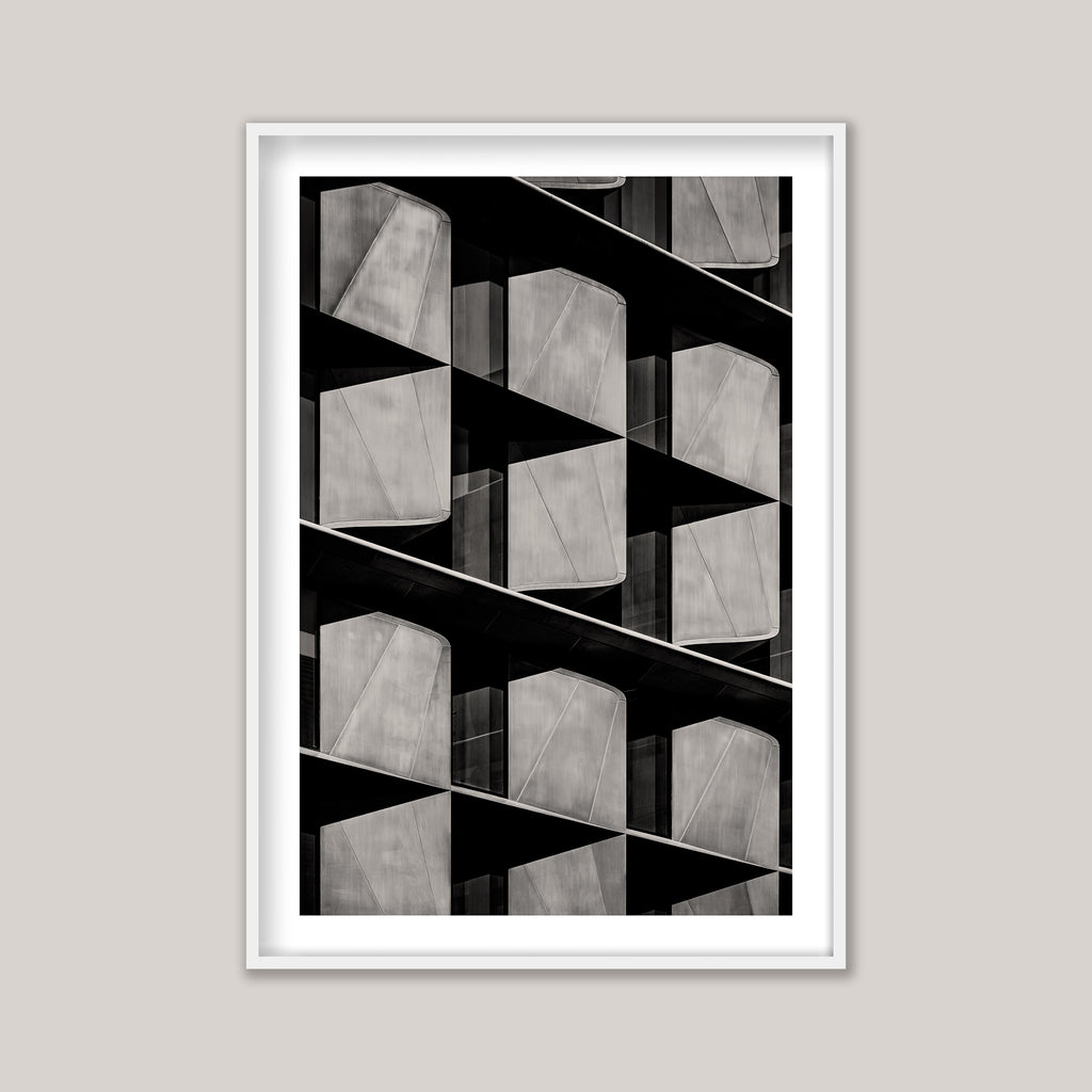 Bloomberg Fins, London - ALT BW