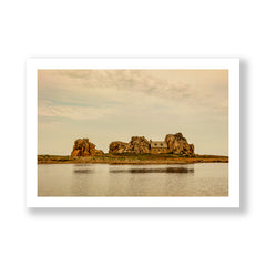 The House Between the Rocks