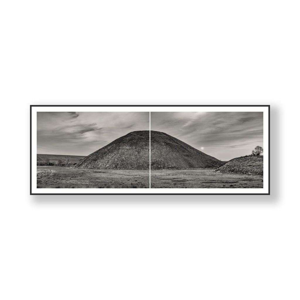 Silbury Hill: Moonrise II