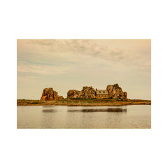 The House Between the Rocks