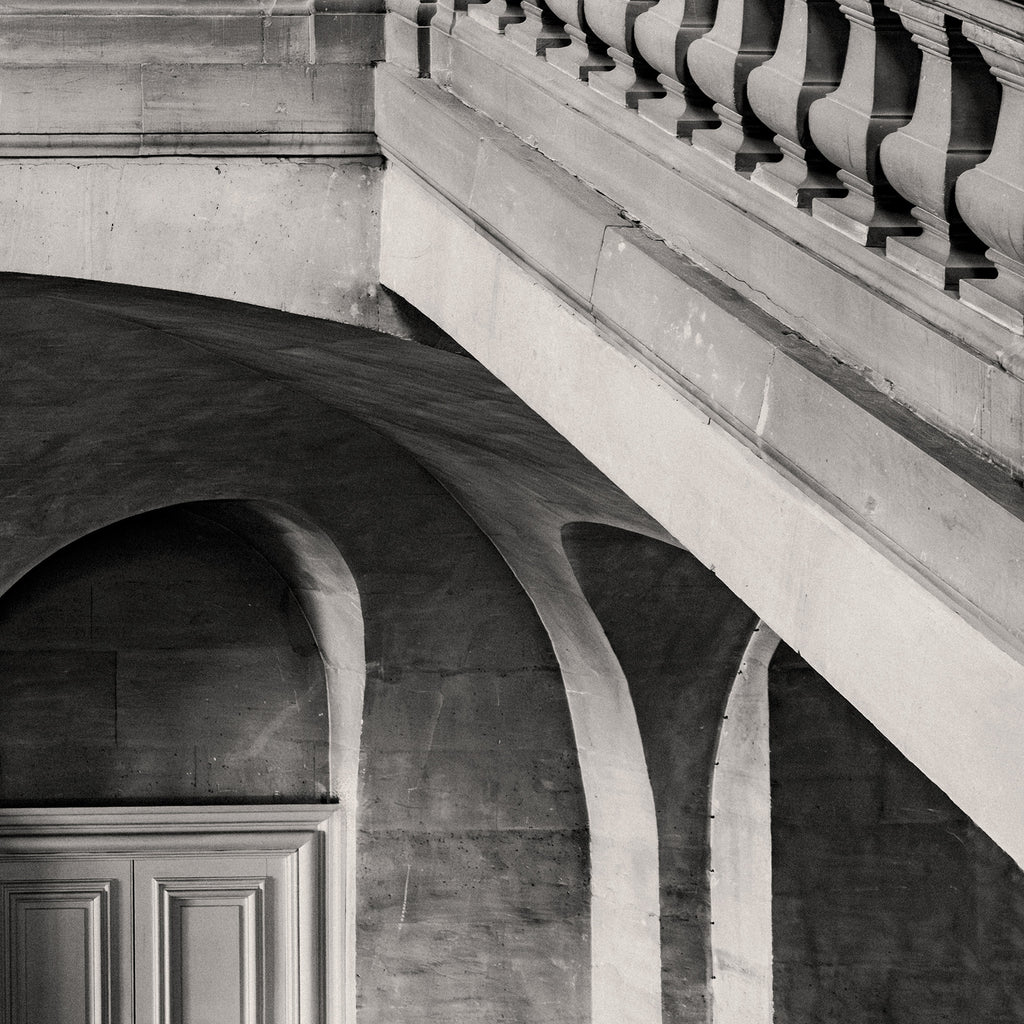 Shades of Grey, Versailles