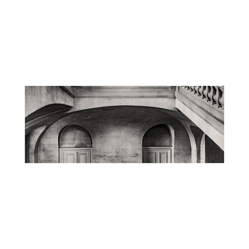 Shades of Grey, Versailles